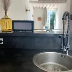 Daire Loft De Charme Avec Jardin Prive Et Parking, A 5 Min Du Vieux-bassin