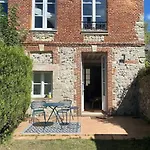 Loft De Charme Avec Jardin Prive Et Parking, A 5 Min Du Vieux-bassin