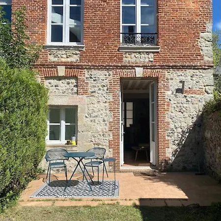 Loft De Charme Avec Jardin Prive Et Parking, A 5 Min Du Vieux-bassin
