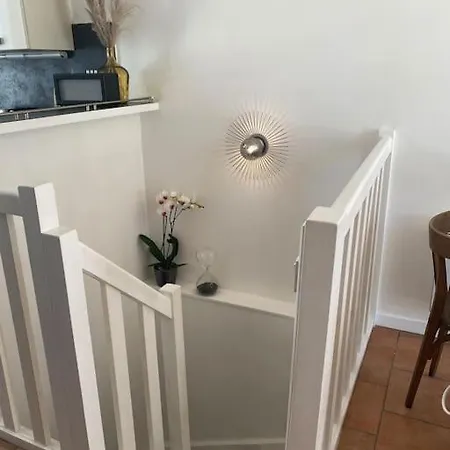 Apartman Loft De Charme Avec Jardin Prive Et Parking, A 5 Min Du Vieux-bassin