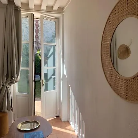 Loft De Charme Avec Jardin Prive Et Parking, A 5 Min Du Vieux-bassin オンフルール
